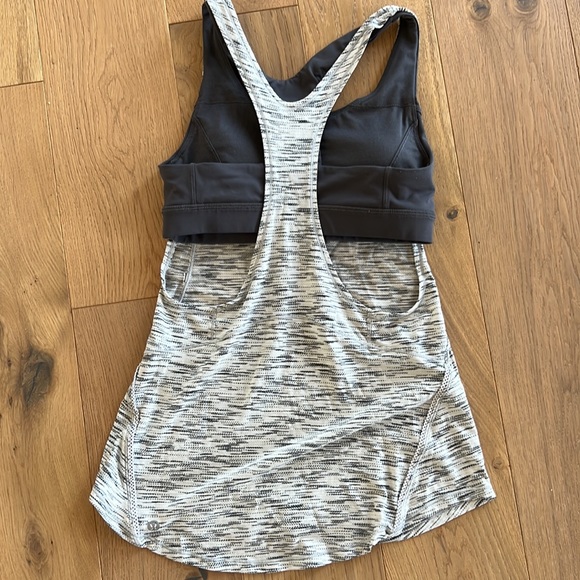 Lululemon size 4 Top - Picture 2 of 3
